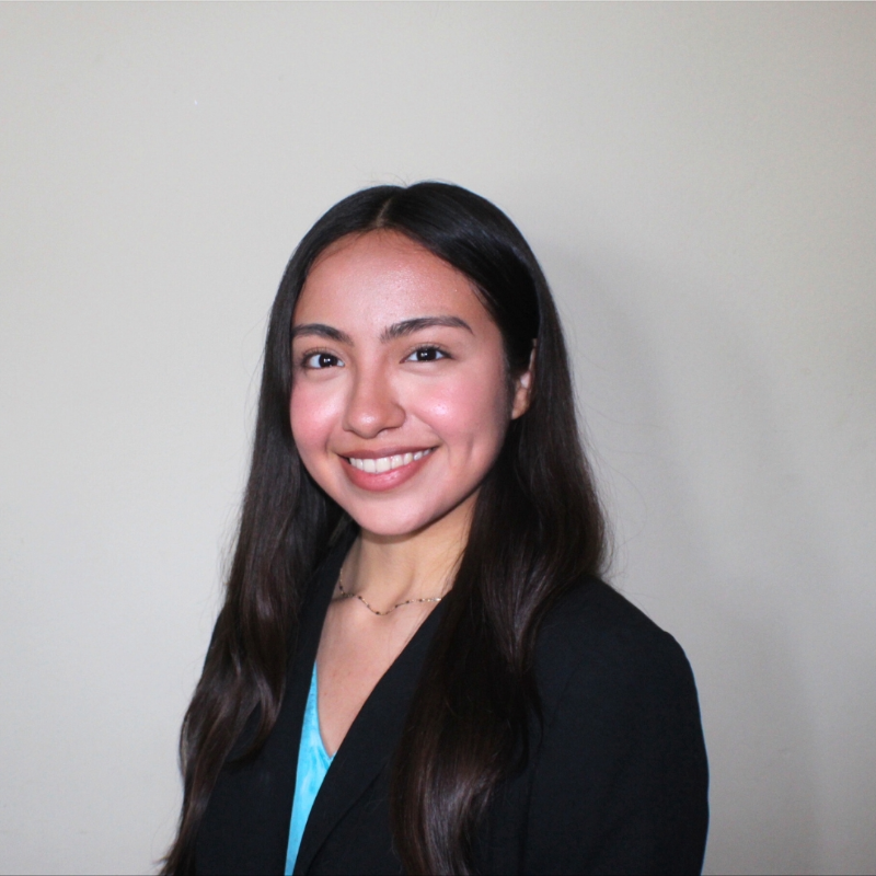 Headshot of Eva Guzman